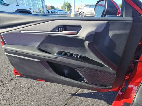 Used 2025 Toyota Camry LE FWD image 23