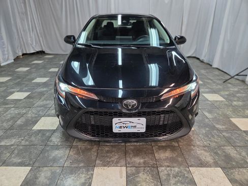 Used 2020 Toyota Corolla LE FWD image 5