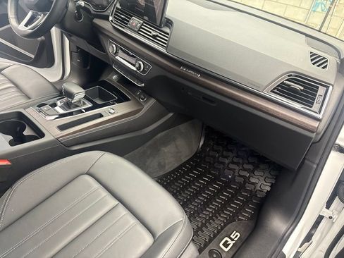 Used 2023 Audi Q5 2.0T Premium Plus w/ Premium Plus Package AWD/4WD image 29