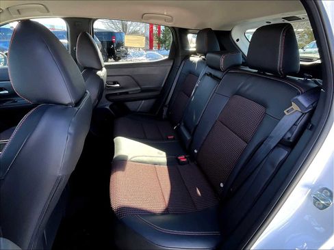 New 2025 Nissan Kicks SR image 15