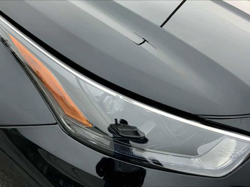 Used 2023 Toyota Highlander LE image 27