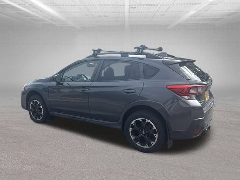 Used 2021 Subaru Crosstrek 2.0i Premium AWD/4WD image 3