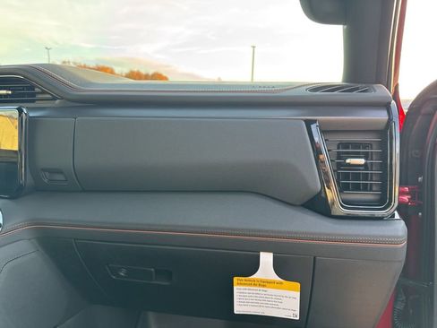 New 2025 GMC Sierra 1500 AT4 w/ AT4 Premium Package image 25