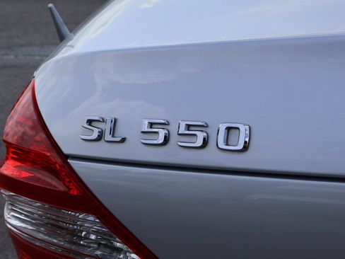 Used 2008 Mercedes-Benz SL 550 image 8