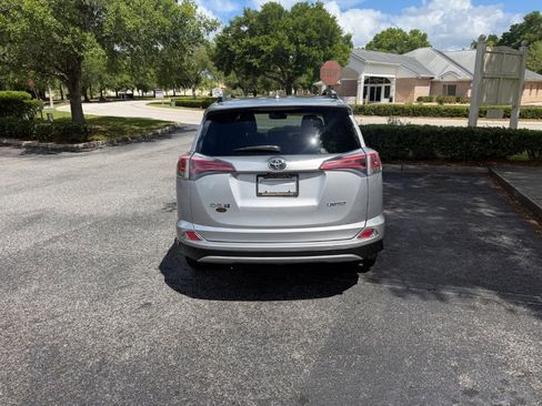 Used 2017 Toyota RAV4 Limited image 9