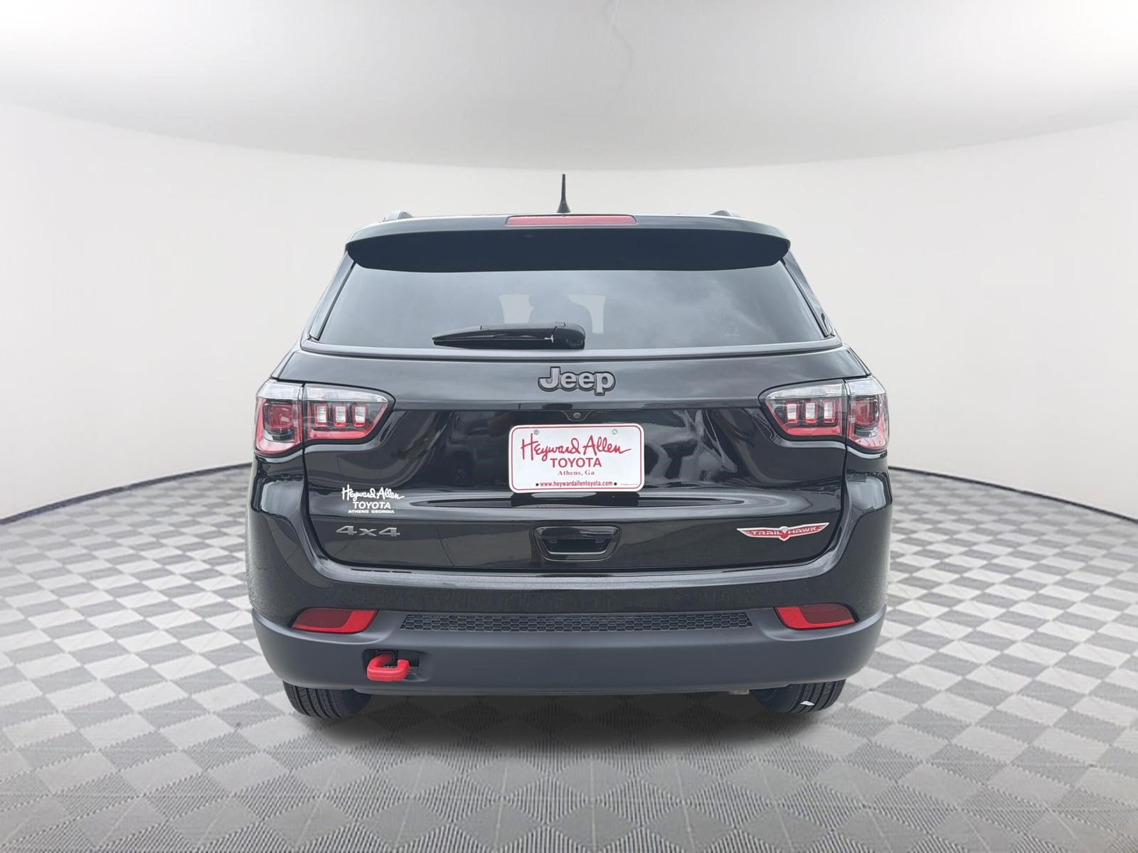 Used 2020 Jeep Compass Trailhawk AWD/4WD image 15