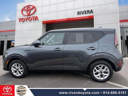 Used 2023 Kia Soul LX w/ LX Technology Package image 8