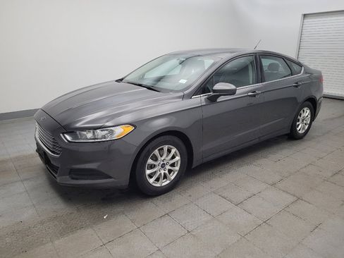 Used 2016 Ford Fusion S image 2