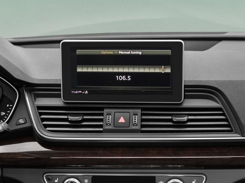 Certified 2020 Audi Q5 2.0T Premium Plus AWD/4WD image 18