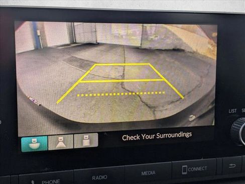 Used 2023 Honda HR-V LX image 15