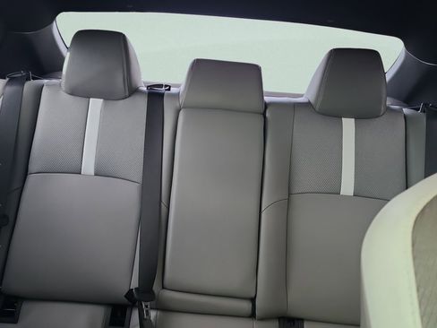 Used 2025 Toyota Camry SE FWD image 10