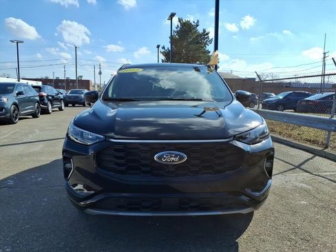 Certified 2023 Ford Escape ST-Line Elite image 2