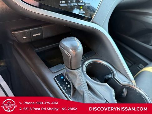 Used 2022 Toyota Camry SE image 21