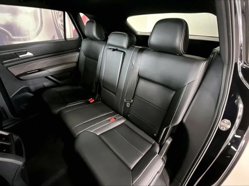 Used 2023 Volkswagen Atlas Cross Sport SE w/ Panoramic Sunroof Package AWD/4WD image 26