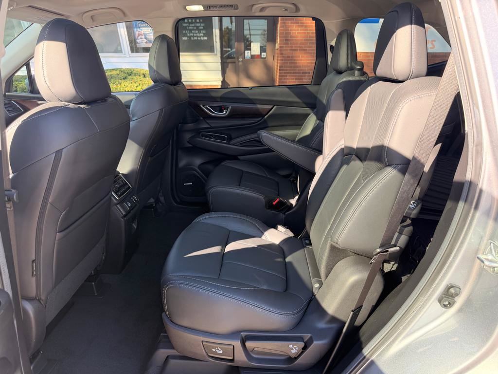 Used 2024 Subaru Ascent Touring AWD/4WD image 11