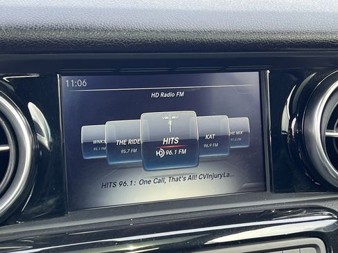 Certified 2018 Mercedes-Benz SLC 300 image 23