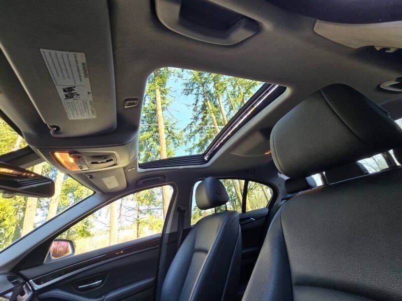 Used 2014 BMW 528i Sedan RWD image 17
