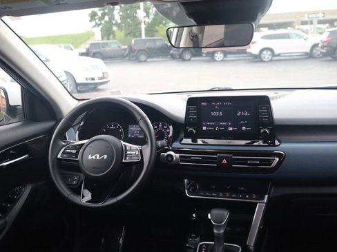 Used 2023 Kia Seltos S FWD image 22