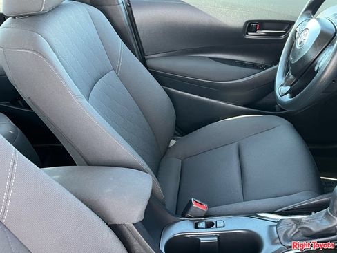 Certified 2025 Toyota Corolla LE FWD image 14