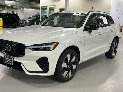 Certified 2024 Volvo XC60 T8 Plus w/ Protection Package Premier AWD/4WD image 3