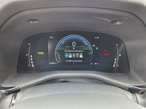 Used 2025 Toyota Camry LE FWD image 19