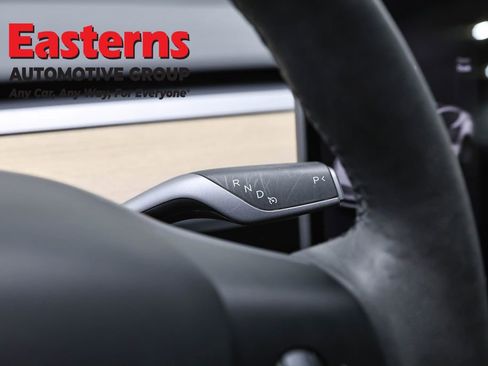 Used 2023 Tesla Model 3 Standard Range image 13