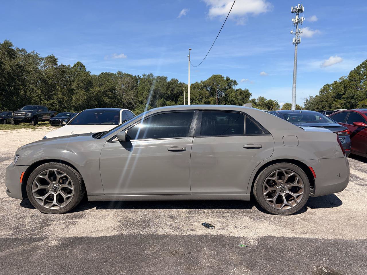 Used 2018 Chrysler 300 S RWD image 2