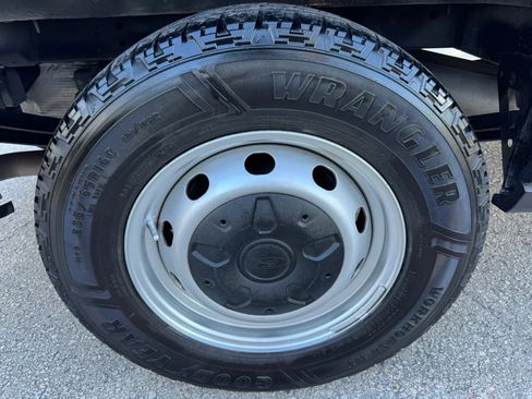 Used 2021 Ford Transit 250 Medium Roof w/ Load Area Protection Package image 35