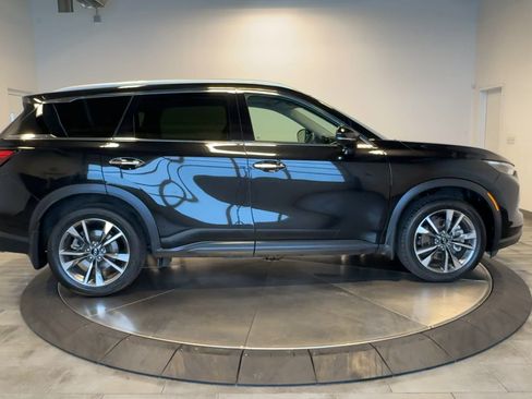Certified 2023 INFINITI QX60 Luxe w/ Vision Package image 9