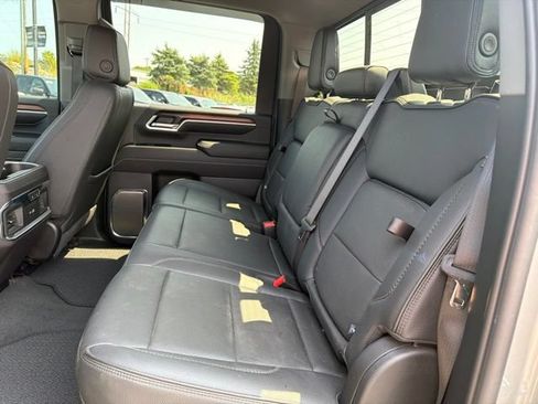 Used 2024 GMC Sierra 2500 Denali w/ Denali Reserve Package AWD/4WD image 18
