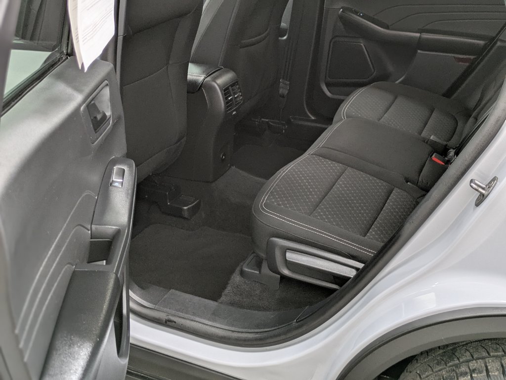 Used 2025 Ford Escape Active AWD/4WD image 27