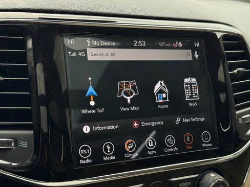 Used 2019 Jeep Grand Cherokee Limited w/ Luxury Group II image 57