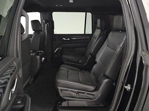 Used 2023 GMC Yukon XL Denali AWD/4WD image 12