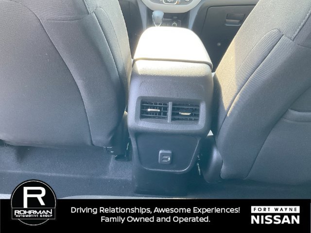 Used 2022 Chevrolet Equinox LS AWD/4WD image 28