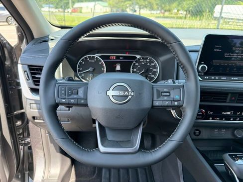 Certified 2026 Nissan Rogue SV w/ Cold Weather Package AWD/4WD image 15