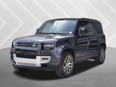 Used 2025 Land Rover Defender 110 S image 1