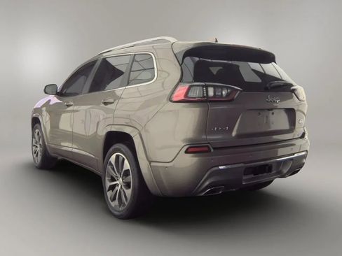 Used 2019 Jeep Cherokee Overland w/ Technology Group image 4