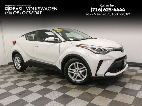 Used 2021 Toyota C-HR LE image 1
