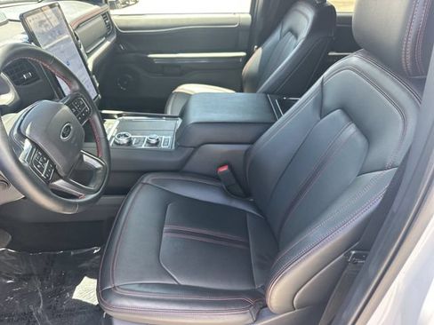 Used 2024 Ford Expedition Max Limited AWD/4WD image 23