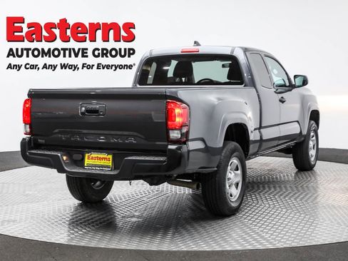 Used 2023 Toyota Tacoma SR image 5