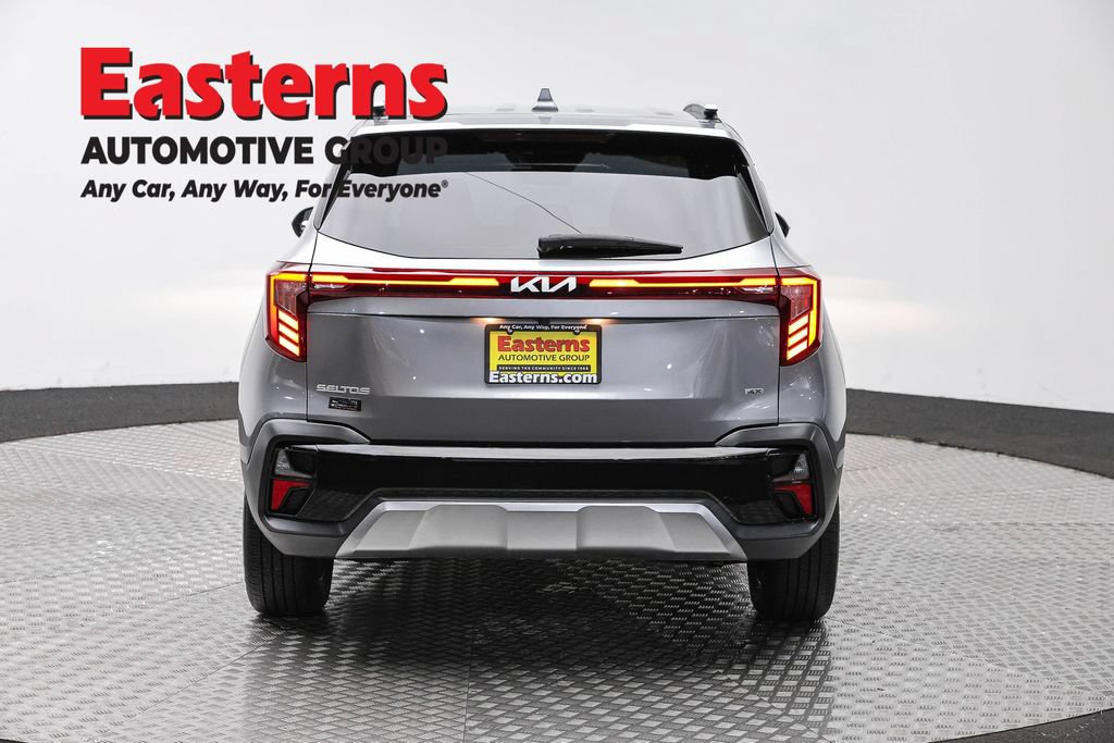 Used 2024 Kia Seltos EX AWD/4WD image 7