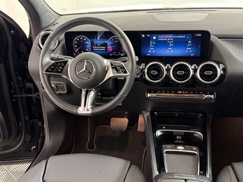 Certified 2025 Mercedes-Benz GLA 250 image 27