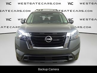 Used 2024 Nissan Pathfinder SV video 2