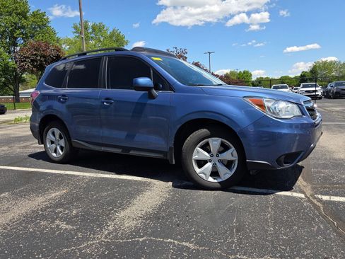 Used 2016 Subaru Forester 2.5i Limited AWD/4WD image 2