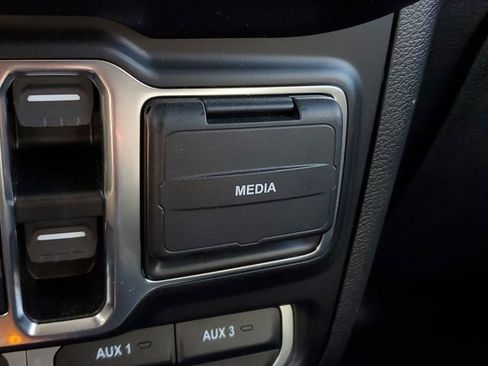 Certified 2022 Jeep Gladiator Mojave w/ Trailer Tow Package image 36