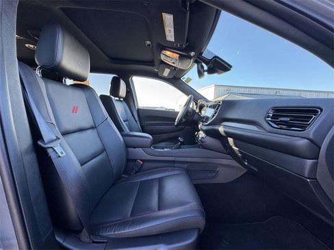 Used 2025 Dodge Durango GT image 16