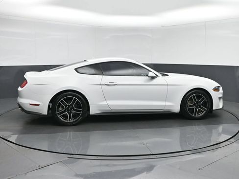 Used 2018 Ford Mustang Coupe w/ Equipment Group 101A RWD image 8