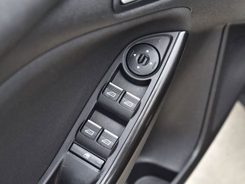 Used 2015 Ford Focus Titanium w/ Titanium Cold Weather Package image 9