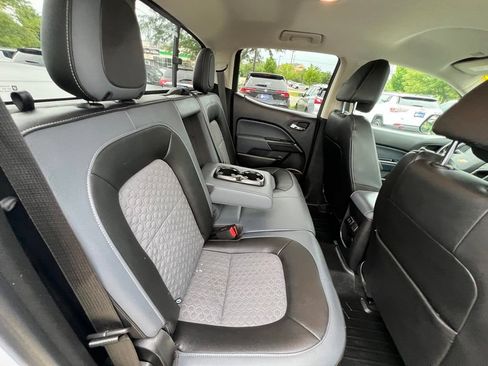 Used 2018 Chevrolet Colorado Z71 AWD/4WD image 25