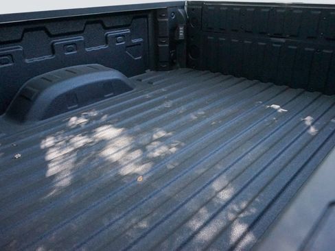 Used 2025 GMC Sierra 2500 AT4 w/ AT4 Premium Plus Package image 28